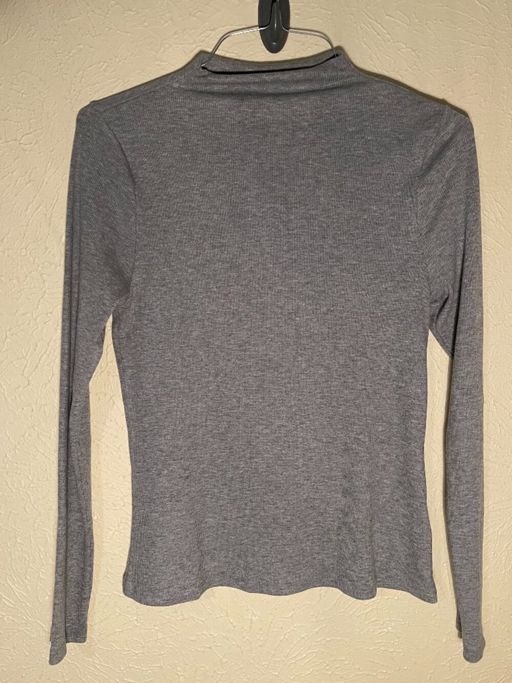 Lucky Brand Grey Ribbed Lightweight Long Sleeve T-Shirt, Size Large